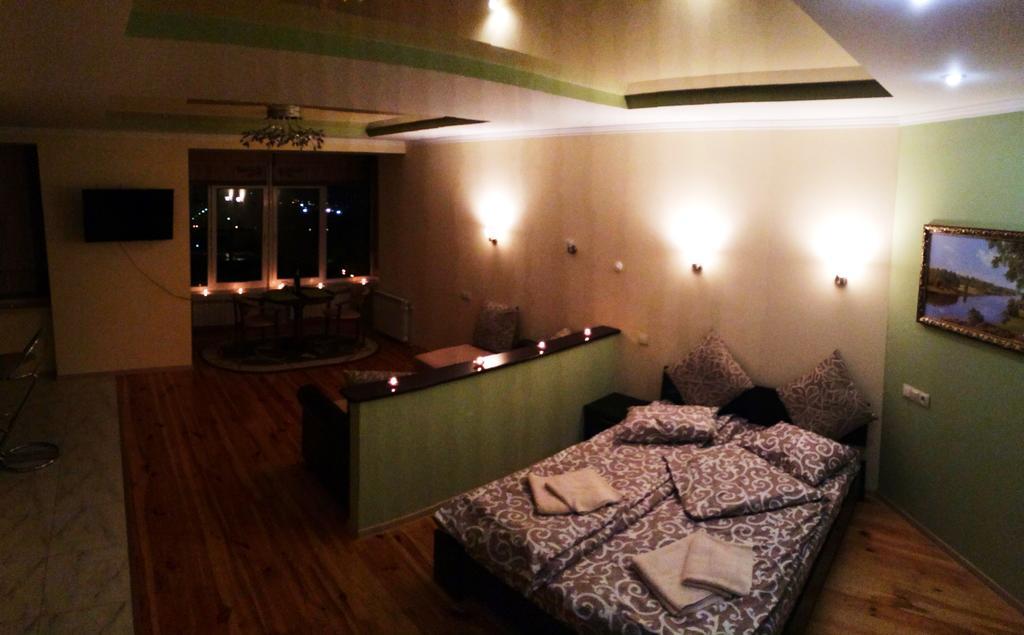 Apartments In The Center Trouskavets Chambre photo