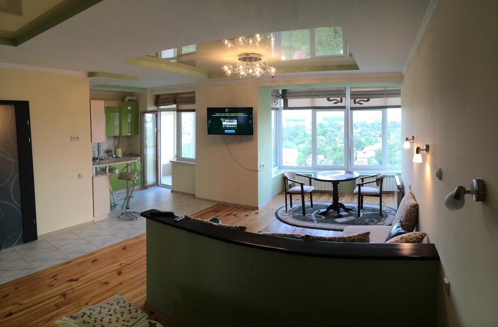 Apartments In The Center Trouskavets Chambre photo
